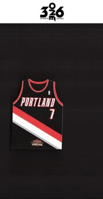 Brandon Roy 2009-10 Panini Threads Team Threads Away #40 - Image 1 of 2