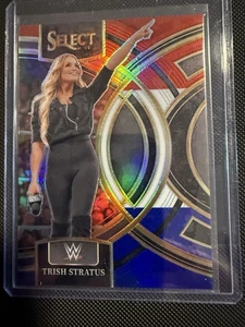 2024 WWE Select Red & Blue Prizm Premier Trish Status - Bild 1 von 2