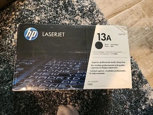 HP Q2613A 13A Black Cartridge Genuine New OEM Sealed Box Free Ship - Picture 1 of 2