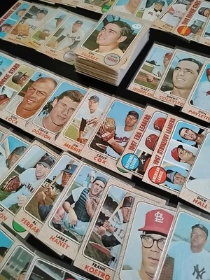 1968 Topps Baseball Cards - 100 Different - W/ Bob Locker and Dave Maye - Image 1 of 4
