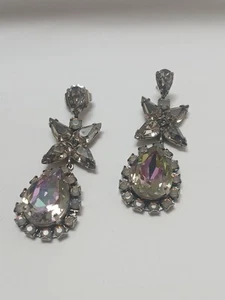 Vintage Signed Sorrelli Pink & White Crystal Rhinestone Dangle Drop Earrings - Picture 1 of 2