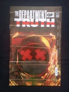 THE DEPARTMENT OF TRUTH #17 9.2-9.4 COVER A MARTIN SIMMONDS FAKE MOON LANDING  - Bild 1 von 2