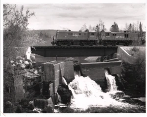 Eisenbahn Foto 8x10 Canadian Pacific Railway Lokomotive - Bild 1 von 2