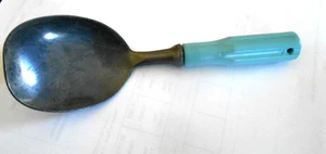 Vintage Eisportionierer Aluminium gerippter Griff MCM Mid Century Modern - blauer Griff - Bild 1 von 3