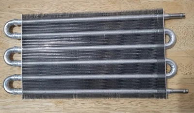 Enfriador de transmisión de tubo y aletas ultrafrío Hayden Automotive 404 Foto 1 de 4