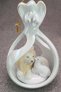 Apple Tree Design LION & LAMB Iridescent White Porcelain Angel Ornament NIB - Picture 1 of 5