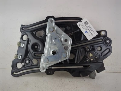 Mecánico regulador ventana Audi A3 convertible 2008-2009 (lado pasajero trasero) Foto 1 de 4