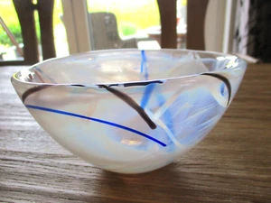 Kosta Boda Kontrast Schale ca.16 cm weiß mit blau - Bild 1 von 6