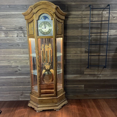HOWARD MILLER CLOCK COMPANY GRANDFATHER CLOCK  SERIAL NUMBER 663133 Cover
