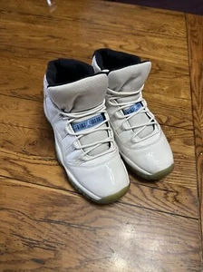 NIKE  AIR  JORDAN  11  RETRO  LOW  GS  WHITE  LEGEND BLUE  528896 -117 SIZE 7Y - Picture 1 of 8