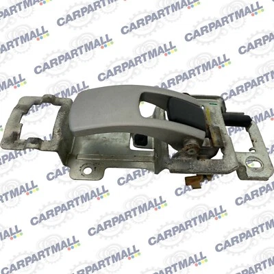 2005-2009 Chevrolet Equinox Rear Right Inner Door Handle Assembly 5480880 OEM - Image 1 of 4
