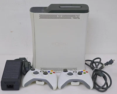 Microsoft XBox 360  White Video Game Console Gaming System Bundle - Image 1 of 4