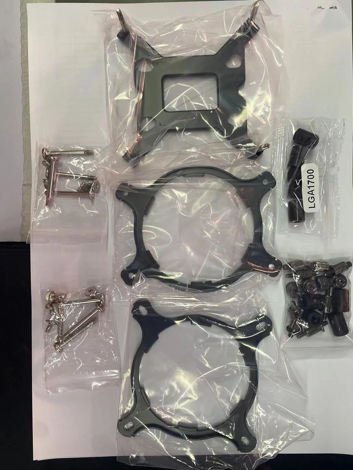 Kits de montaje universales ID-COOLING ID-KIT-AIO para FROSTFLOW/AURAFLOW/ZOOMFLOW/PIN Foto 1 de 1