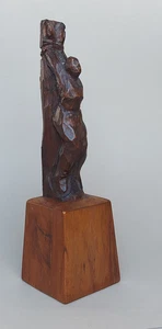 Moderne abstrakte Holz Kunst Skulptur Figur Mann Pfahl gefesselt Jesus Marsyas - Bild 1 von 9