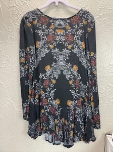 Vestido túnica Free People Smooth Talker cuervo floral espalda abierta talla XS - Imagen 1 de 5