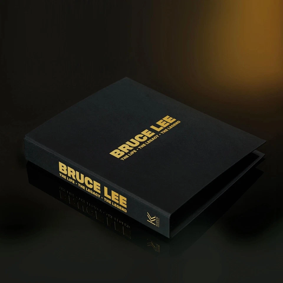 Bruce Lee – Collector Magazine Binder – Life, Legacy, Legend Series - Image 1 of 1