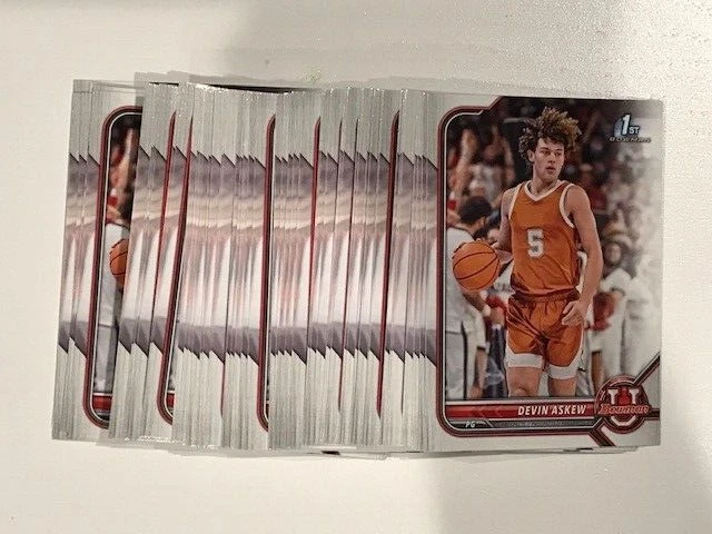 Player Lot (48) DEVIN ASKEW Texas 2021-22 Bowman University U Base Rookie Cards - Image 1 of 1