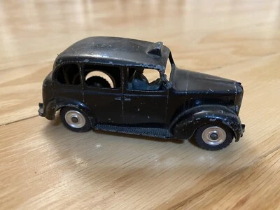 DINKY TOYS 254 AUSTIN TAXI BLACK IN VERY GOOD CONDITION - Image 1 of 4