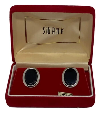 Gemelos de ónix Swank de colección ovalados en tono plateado con caja de exhibición Foto 1 de 4