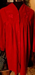 Women's Red Snap Front Robe Heavenly Bodies Miss Elaine Sz.Med Long Sleeves - Picture 1 of 12