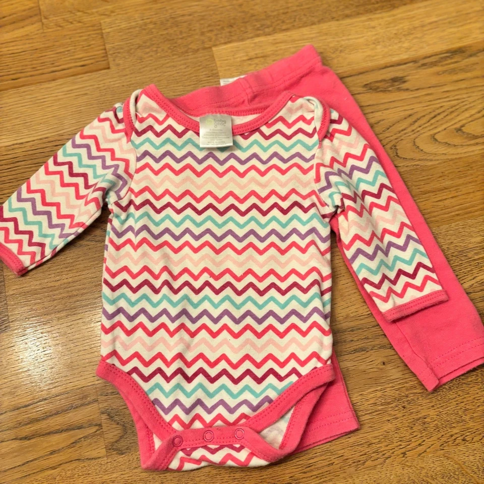 Conjunto Body Pantalones Bebé Niña Rosa Chevron Zigzag Volantes Lazos 0-3 Meses Foto 1 de 4