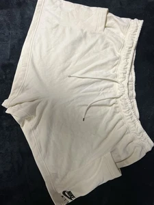 Nike Women’s Standard Fit Shorts - Picture 1 of 5