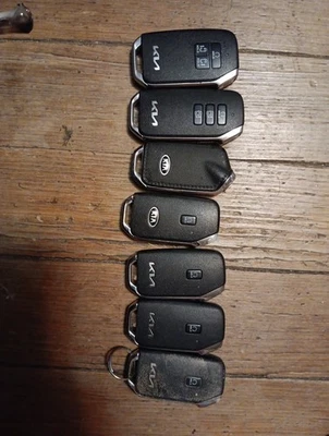 LOTE DE 7 CHAVES OEM KIA SMART CHAVEIRO LOTE MISTO TODAS AS CHAVES KIA PROX - Imagem 1 de 4