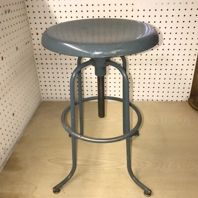 Taburete A.S. Aloe Doctors 1930-1940. Pintura gris original. Ajustable 19" a 25" Foto 1 de 4