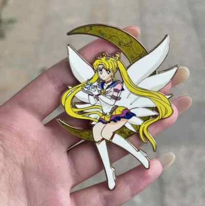 Anime Sailor Moon Usagi Tsukino Emaille Pin Metall Abzeichen Sammlerstück 3,6" - Bild 1 von 1