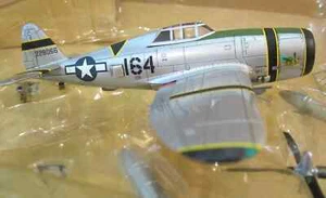 50116 P-47D 47th FIGHTER SQ "RAZORBACK" DIECAST MODEL 172 SCALE - Bild 1 von 1