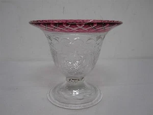 CRANBERRY EDGE CRYSTAL FOOTED BOWL VASE ~ LOVELY 5" ~ ANTIQUE ELEGANT ETCHED - Picture 1 of 6