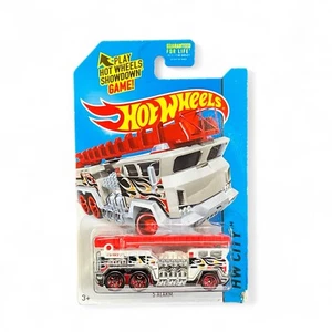 Hot Wheels City 5 Alarm 51/250 Sealed new on card - Picture 1 of 19