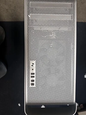 APPLE MAC PRO 2006 1,1 A1189 2-CORE 2x 2.66 GHz Non Functional Parts only - Image 1 of 4