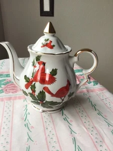 Lefton China 1984-Vintage Geo Z Lefton Red Cardinals Teapot 04537 MINT - Picture 1 of 10