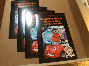 2007 SF Giants with Lou Seal 5x8 Plakat - Tag der Meeressäuger im ATT Park - SGA x4 - Bild 1 von 3