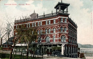 HELENA, MONTANA POSTKARTE GRANDON HOTEL Hearse(?) vorne - Bild 1 von 2
