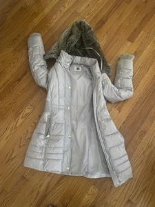 Laundry By Shelli Segal Long Coat Light Gray Womens Puffer Style Coat Medium - Picture 1 of 6