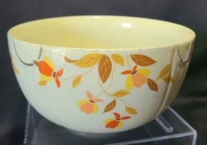 Vintage Halls Superior Quality Kitchenware Mixing Serving Bowl Autumn Leaf 8M - Picture 1 of 16