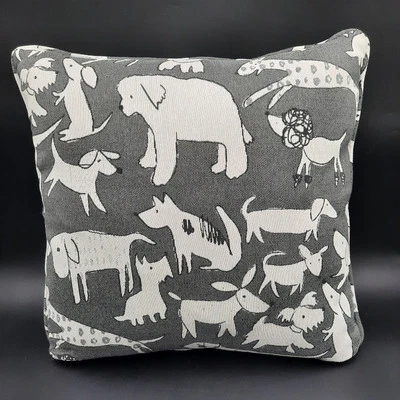 "Almohada para perro caniche Schnauzer perro grafito 20"" Raymour y flanigan Daine" Foto 1 de 4