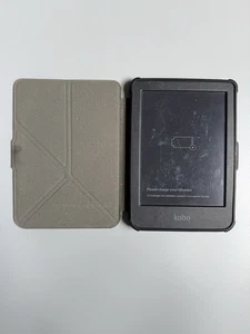 Kobo Clara Colour eReader | 6” Screen | Dark Mode | Waterproof | 16GB | Black - Picture 1 of 5