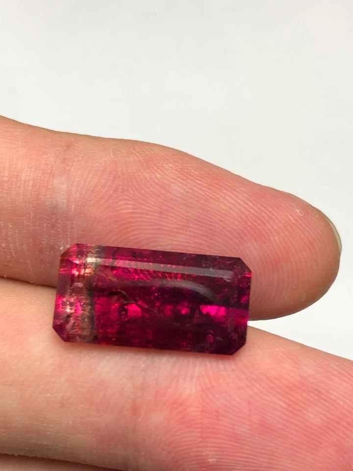 10.6 Carats Natural Bi Color Emerald Cut Tourmaline faceted - Image 1 of 4