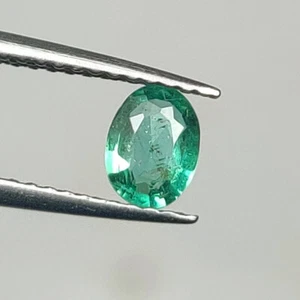 0.35CT - Natural Zambian Emerald Wel Shiny Lustered Green Gem Oval Shape -7179 - Picture 1 of 2
