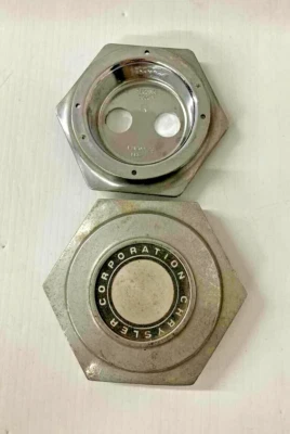 Dodge Magnum Chrysler Cordoba 1978 tapa central de rueda OEM 3699494 3766051 2 piezas Foto 1 de 4