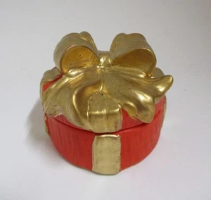 ✅ SPLENDIDA SCATOLINA VINTAGE A FORMA DI PACCO REGALO PORCELLANA DIPINTA - 4742 - Picture 1 of 8