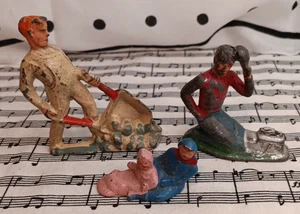 Barclay Metallguss Figuren Vintage 3 Stück Happy Farm Schuhputz Winterszene - Bild 1 von 17