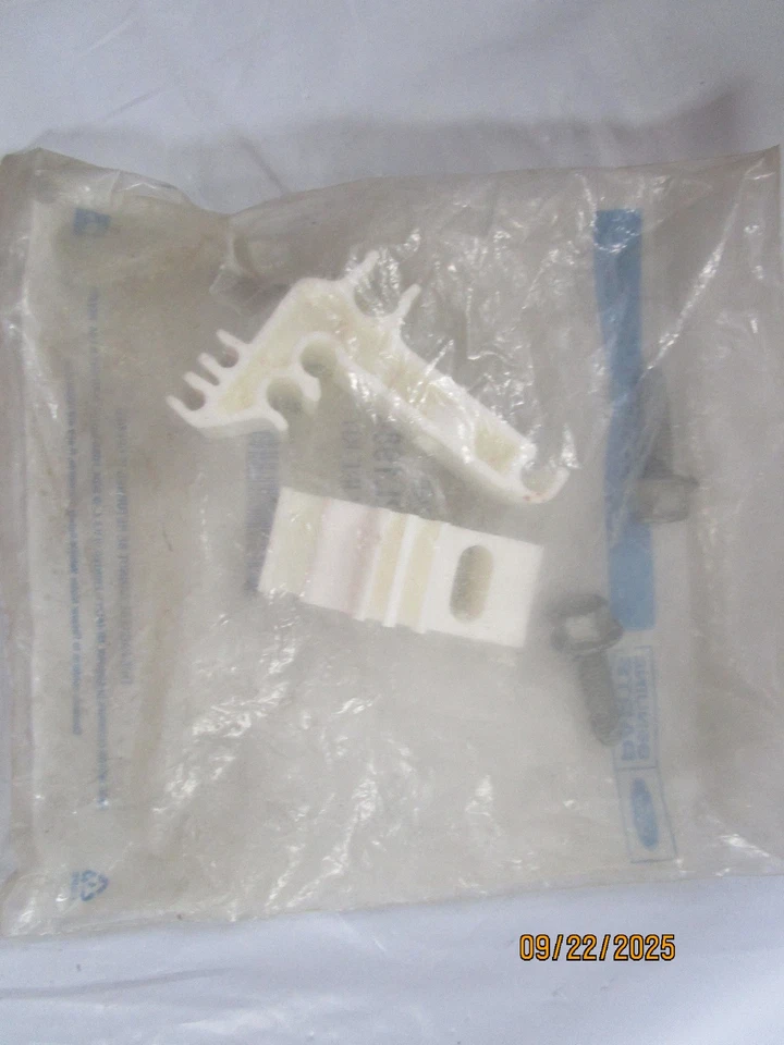 Genuine Ford OEM F7AZ-2L198-A Brake Line Clip Kit Foto 1 de 4