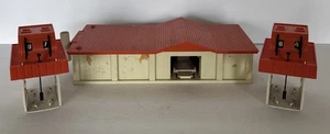 Hot Wheels Super Charge House Set And 2 Lap Counter Portals Untested 1968 Mattel - Picture 1 of 17