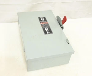 General Electric (GE) TG4322 General Duty Safety Switch - Foto 1 di 9