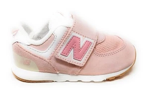 New Balance 574 sneaker bambina a strappo di colore rosa modello NW574CH1