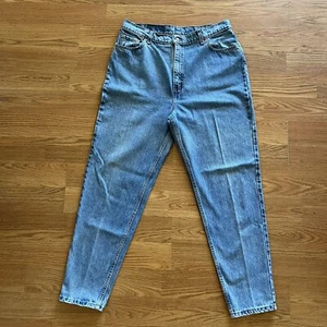 Jeans uomo vintage Levi's 550 relaxed fit gamba affusolata 36x31 USA anni 90 lavaggio med - Foto 1 di 7
